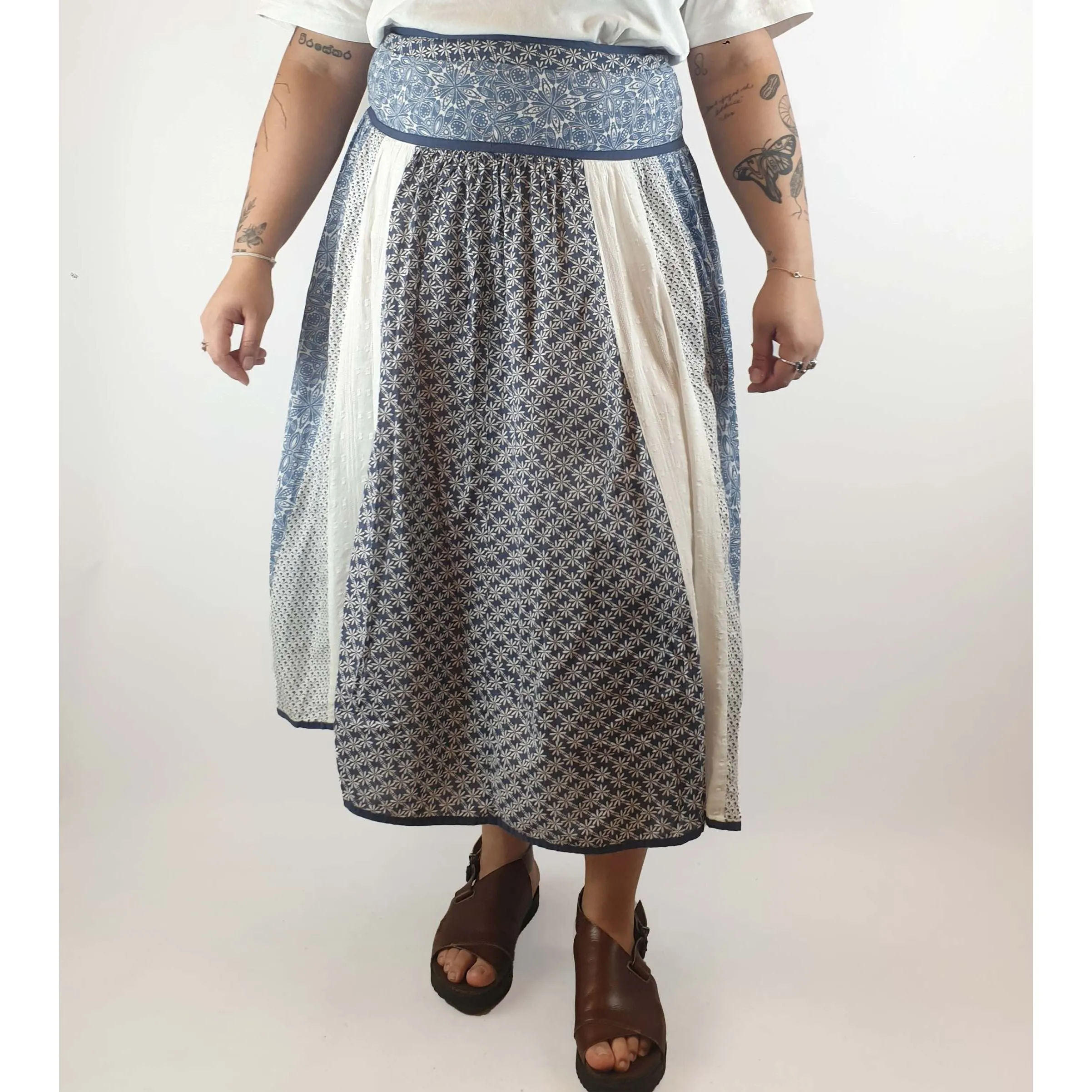 Handmade pre-owned long skirt with mulitple panels fits size 14
