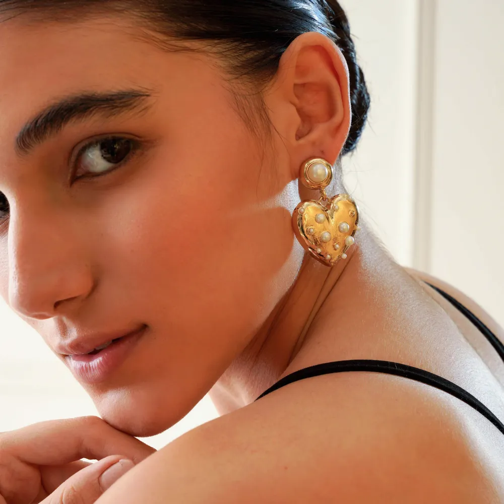 Pearlfect Golden Embrace 18k Gold-Plated Earrings